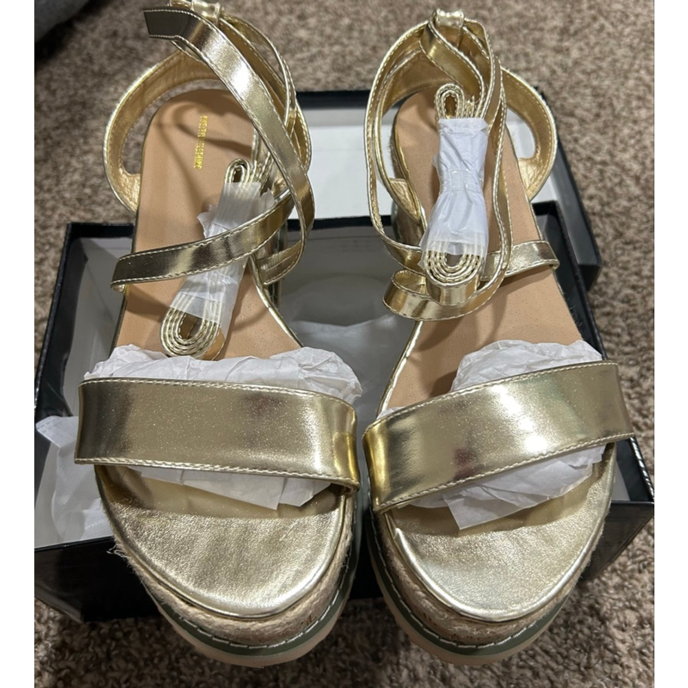 New with box PrettyLittleThing Espadrilles Lace Up Platform Sandals size 7 US